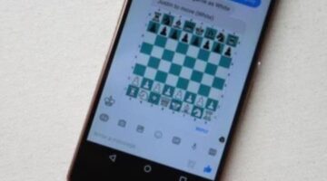 How to Play Facebook Messenger’s Secret Chess?