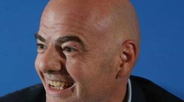 Fifa approves trial for video assistant referees