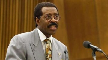 American Crime Story  “Manna From Heaven” Review – AVClub