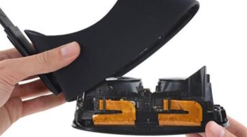 Oculus Rift Teardown Reveals a Clever Design without Gobs of Glue