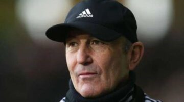 Pulis in no hurry to sign new contract at West Brom