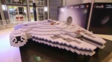 LEGO Star Wars “Wampa Woes” Mini-Movie and World’s Largest LEGO Millennium Falcon Video Released