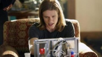 Watch CBS New Series Trailers for Macgyver, Training Day, More