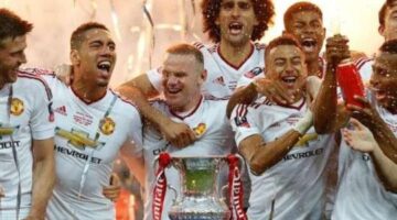 Rooney hopes FA Cup will lift United – with or without Van Gaal