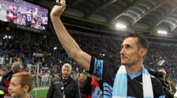 Klose refutes Lazio contract claims