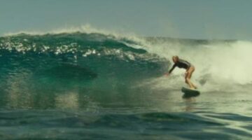 Terrifying Final Trailer For Blake Lively Horror The Shallows Docks Online