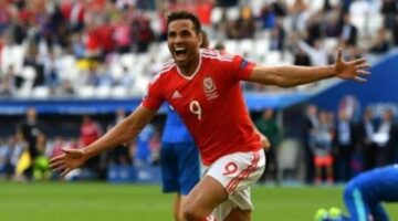 Robson-Kanu expects strong Wales showing against England