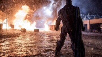 The Dark Knight Is Ready For A Fight In Amazing New Batman v Superman Behind The Scenes Image