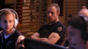 First Inductee into ESL Esports Hall of Fame