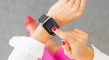 First dual display smartwatch is here