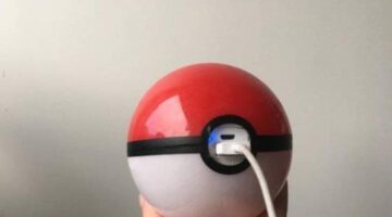 Pokeball Power Bank Is The Appropriate Pokemon GO Accessory