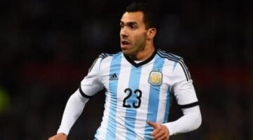 Carlos Tevez says he will snub Chelsea interest to stay at Boca