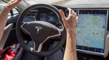 Bloomberg: I Just Drove 8 Hours on Tesla’s Autopilot and Lived to Tell