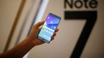 U.S. tells consumers to stop using fire-prone Samsung phones