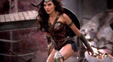Gal Gadot Brings The Heat In Two New Low-Res Images From Wonder Woman