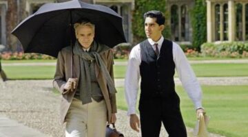 Jeremy Irons Talks ‘Justice League,’ Oscar Bait Role in ‘Man Who Knew Infinity’