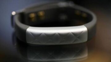 Fitbit drops its attempt to ban Jawbone device sales