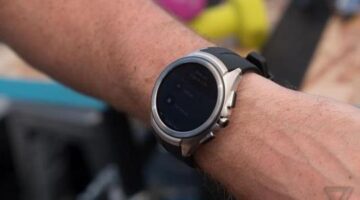 Google will launch two flagship smartwatches early next year