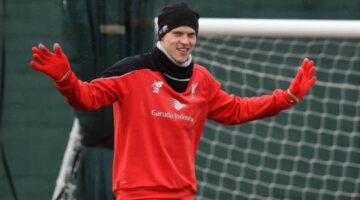 Ex-Red Martin Skrtel man secures cult status with stellar Man Utd dig