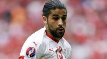 Chelsea and Arsenal target rejects PL move