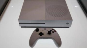 Signal Fire Games | ‘Stacked Cheeseburger’ VS. Sleek & Modern | Xbox One S Review