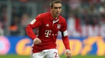 Philipp Lahm, Bayern Munich captain, to retire from playing at end of season