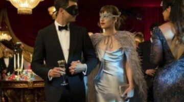 Review: ‘Fifty Shades Darker’ – Detroit News