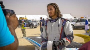 A US-born NASA scientist was detained at the border until he unlocked his phone