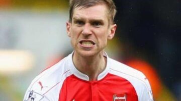 Mertesacker roasted as pre-match Bayern tweet backfires spectacularly