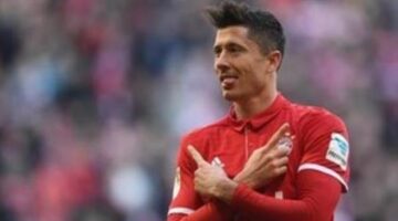 Robert Lewandowski hits hat-trick as Bayern Munich hammer Hamburg 8-0