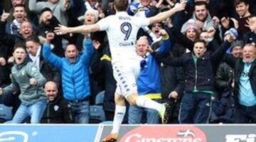 Chris Wood strikes to give Leeds derby victory over Sheffield Wednesday
