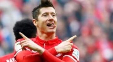 Bayern go 10 clear at top of Bundesliga after RB Leipzig lose to Wolfsburg