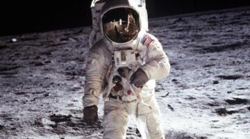 Buzz Aldrin says this is the problem with Elon Musk’s plans for Mars