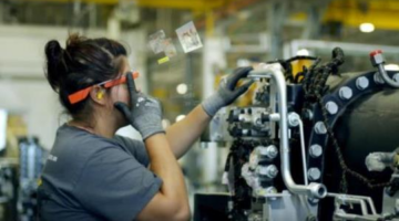 Google Glass Didn’t Disappear. You Can Find It On The Factory Floor