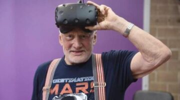 Buzz Aldrin takes you to Mars in VR