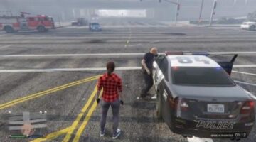 GTA Online Glitch Locks Cops Out Of Their Cars