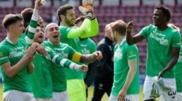 Five-star Celtic dispatch Hearts to secure Scottish Premiership title
