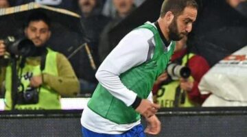Gonzalo Higuain fails to make impact on Napoli return
