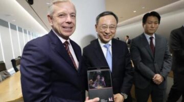 KT, Verizon test world’s first 5G live hologram call