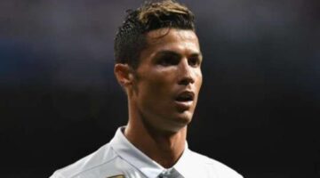 Offside Cristiano Ronaldo goal leaves football fans including Pique speechless