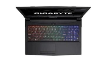 Gigabyte Sabre 15: The $999 Slim Gaming Laptop
