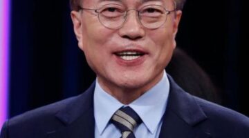 Korean politician lures young voters with Starcraft maps