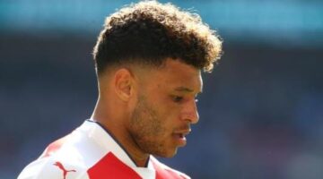Arsenal vs Leicester: Oxlade-Chamberlain dropped as Wenger makes four changes