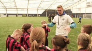 West Bromwich Albion use Gangnam Style to inspire school kids