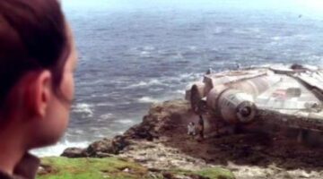 ‘The Last Jedi’ Director Asked For a Big Change to ‘The Force Awakens’ Ending