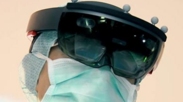 Microsoft HoloLens is Playing Doctor on Spines