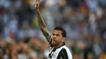 Marcelo and Dani Alves make Champions League final a battle of the full-backs