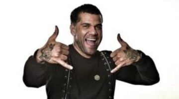 Dani Alves: I made one final promise to the Barcelona board – ‘You’ll miss me’