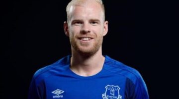 Everton confirm signing of Ajax midfielder Davy Klaassen