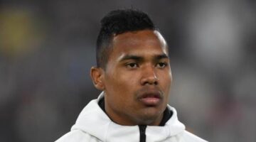 Juventus give Alex Sandro green light to complete Chelsea move